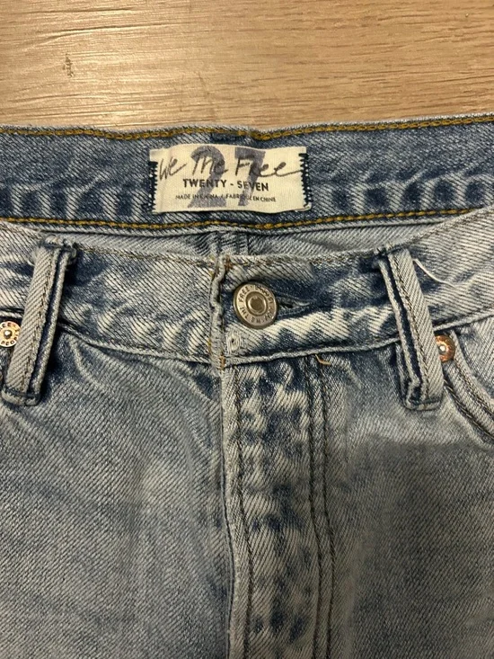 We The Free Light Blue Distressed Denim Cutoff Shorts 0247 B3 - Picture 3 of 8